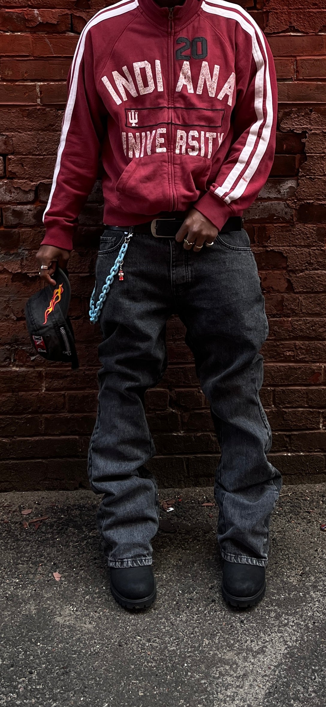 Blue Play-Doh chain V-2