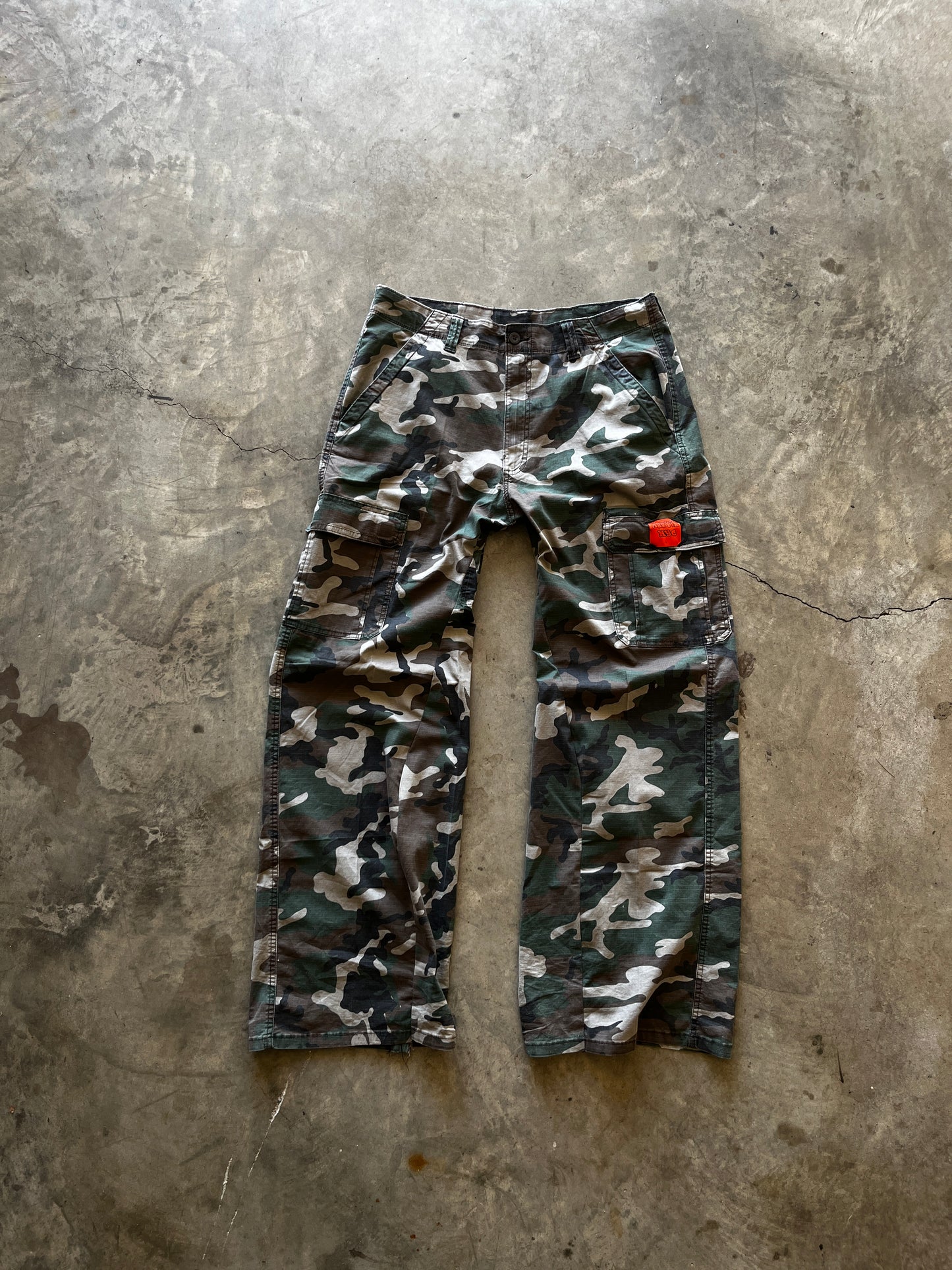 2000’s CC (camo cargo’s)